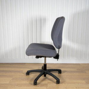 Chaise de bureau ergonomique Rouillard usagée – grise, sans accoudoirs