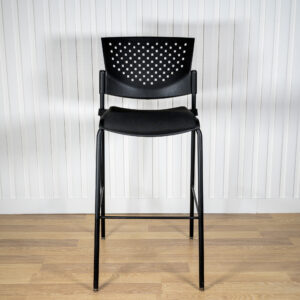 Chaise haute ADI usagée – noire, style bistro