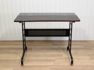 Bureau d’ordinateur compact en verre noir et métal