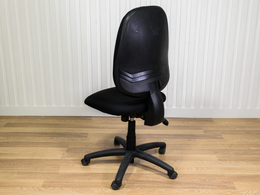 Chaise ergonomique Global noire sans accoudoirs