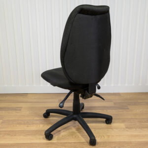 Chaise opérateur noire ajustable — tissu rembourré, sans accoudoirs